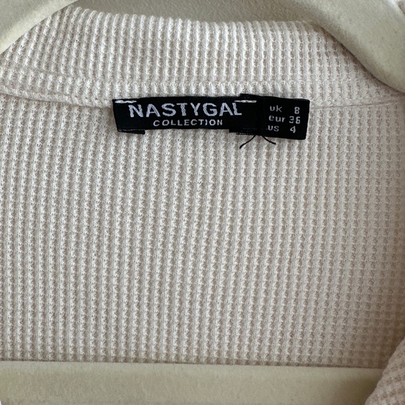 Nasty Gal Cream Waffle Knit Button Down Shirt & Shorts Lounge Pajama Set, Size 4 - Picture 6 of 16